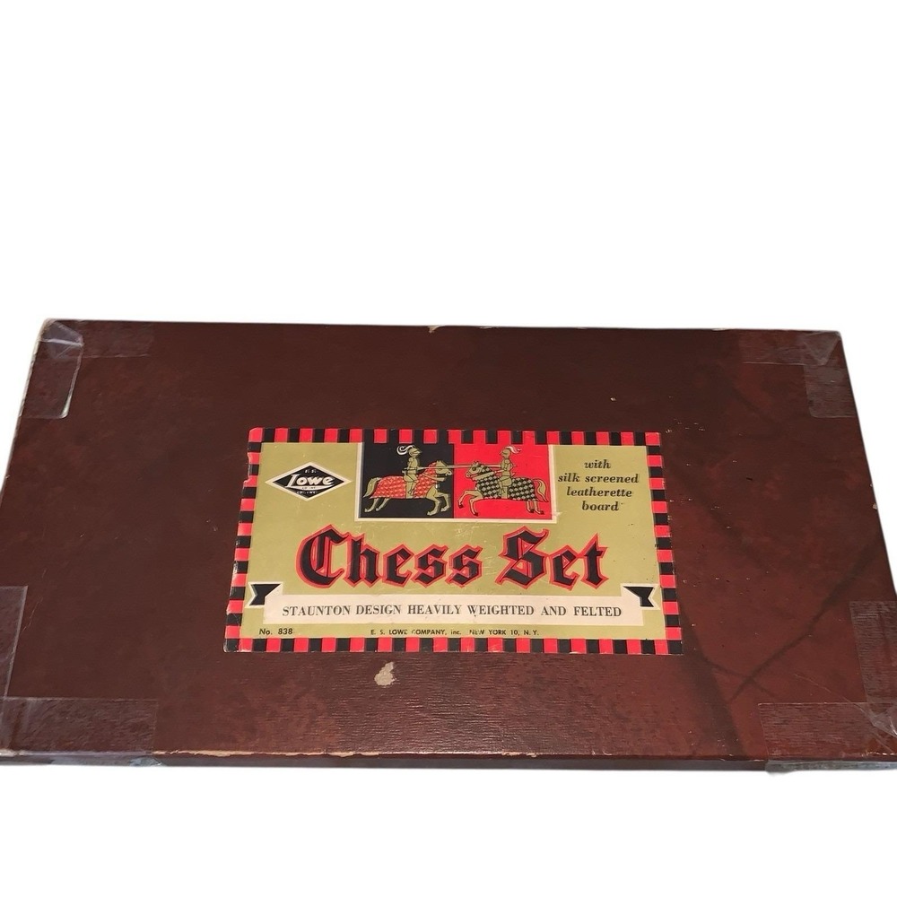 Vintage 1945 E.S. Lowe Chess Set #838 With Board Staunton Design WW2 Era